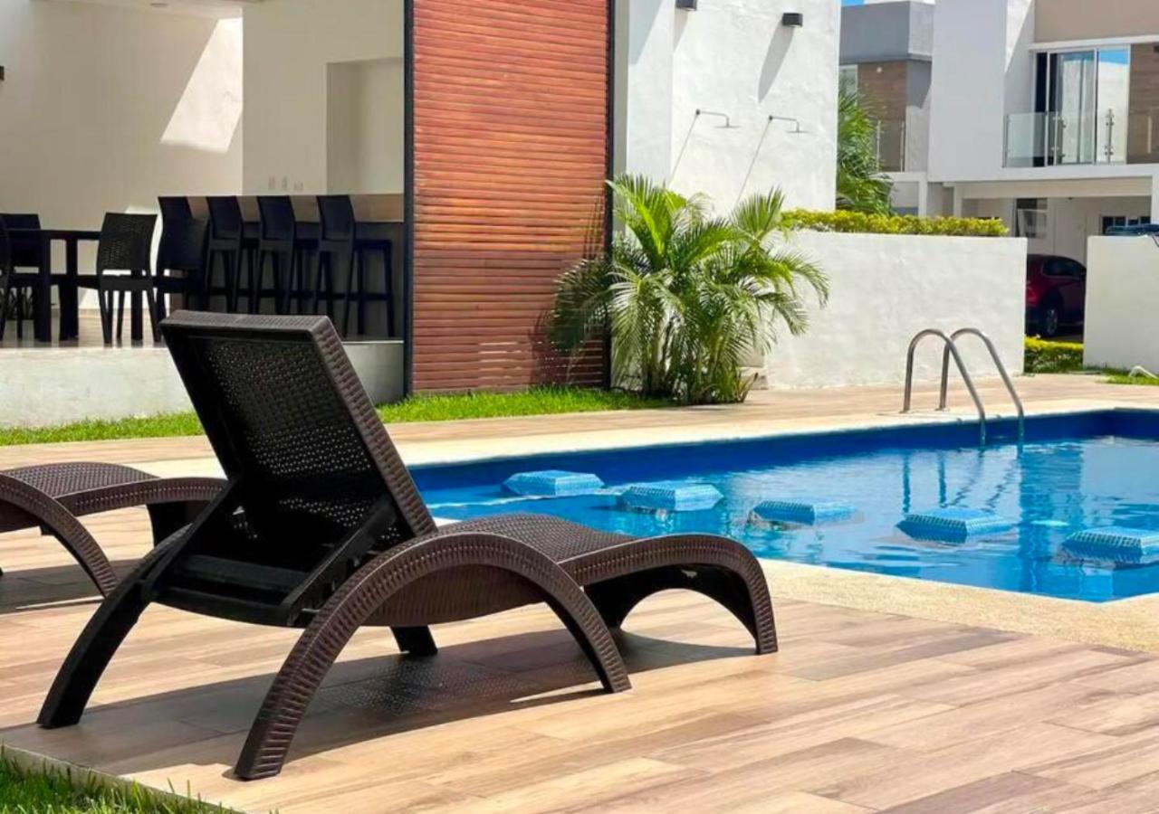 Casa Familiar En Condominio Privado Cerca De Playa Cancún Zewnętrze zdjęcie
